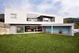  Designed for a seamless transition from indoor to outdoor entertaining. 