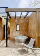 Three Award-Winning Tree Houses Hit the Market in England Starting at £2M - Photo 5 of 15 - 