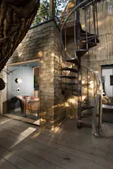 The property was developed with environmental stewardship in mind. The tree houses are built with natural materials, and without harmful chemicals.
