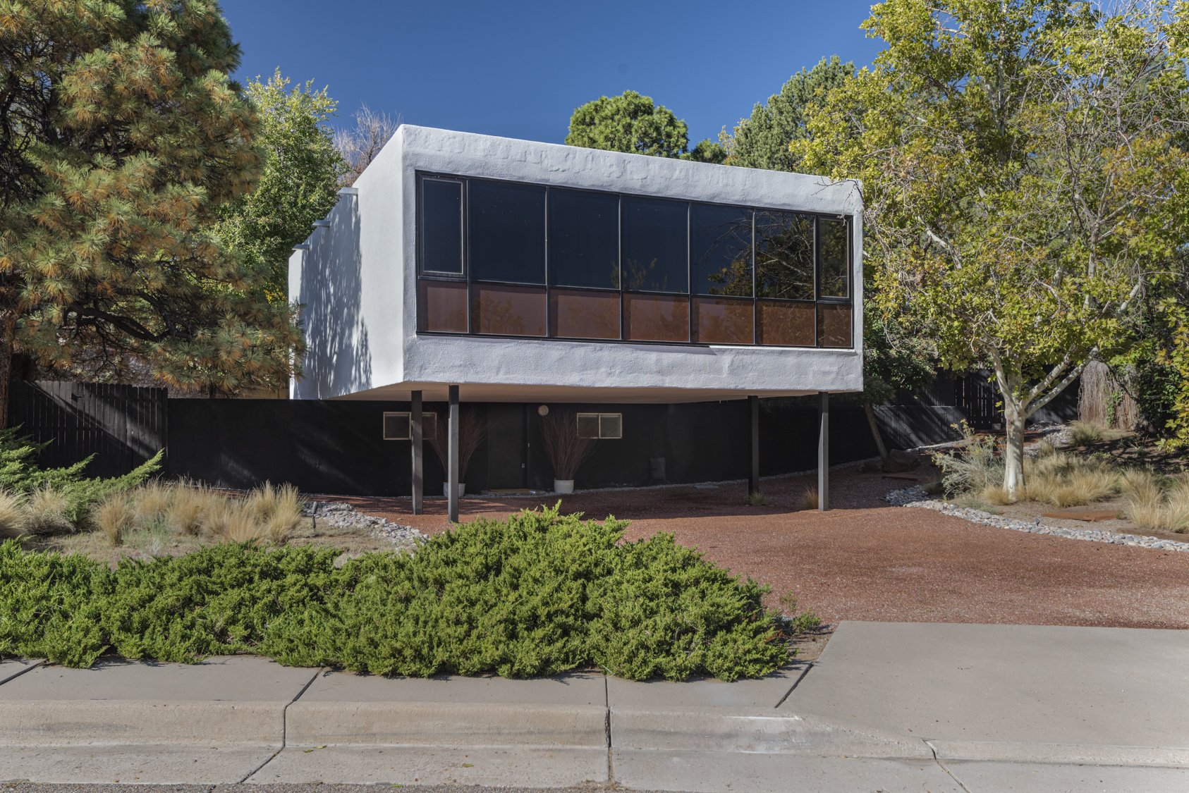 コレクション FH/le corbusier abcdesignePOSTERCALENDAR Le Corbusier's Villa Savoye Inspired This $695K Midcentury in