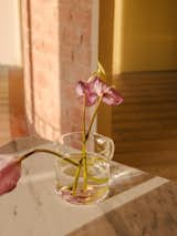 Dining table in Carrara marble (II)