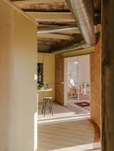 Chamfered corner apartment (I)