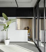Reception and waiting :

The recepstion desk in carved into a solid white mass , exposing the birch plywood.