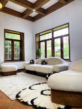 Raphael Sofa Ottoman Beige
