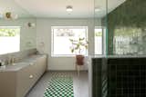 Ensuite bathroom, photo by Jenna Wakani