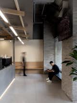 Rest area under the corridor 