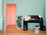 bump studio| Flip blue, music room