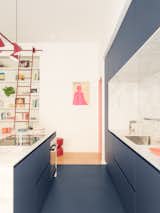 bump studio| Flip blue