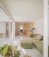 patio-living room- kitchen
