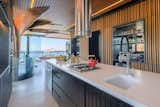  Photo 15 of 27 in Arpoador Triplex by Mareines Arquitetura