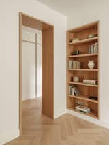 Connection between living room and corridor