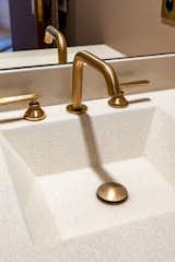 Detail of the master bathroom