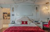 Masterbedroom represents the royal era with a touch of bold colour and silver leafing  