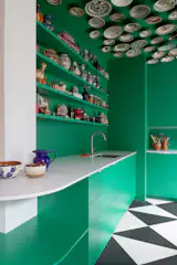  A dynamic interplay between tradition and modernity